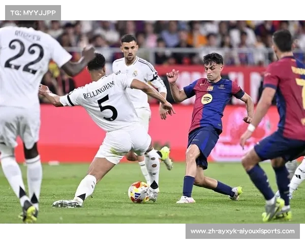 欧冠沙尔克对阵皇马比赛回顾：德西对决火药味十足